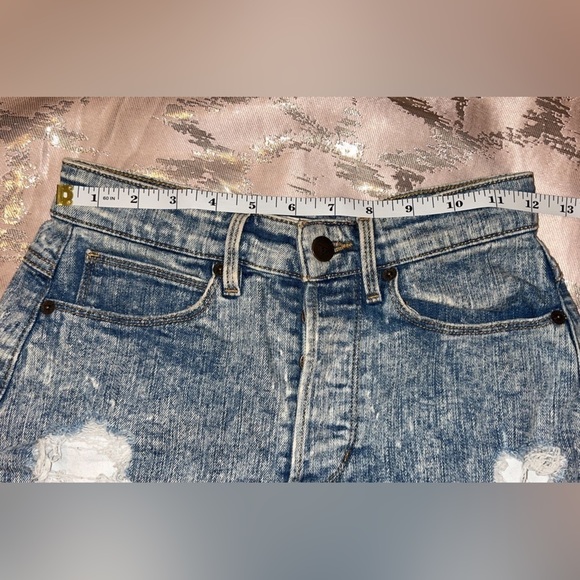 GUESS Ultra High Rise Denim Shorts - Picture 3 of 7